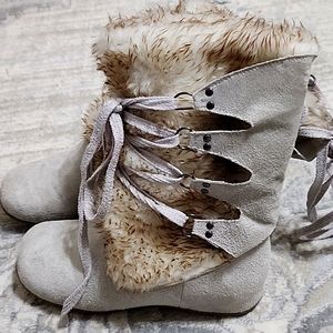 Comfy suede furr boots, worn once